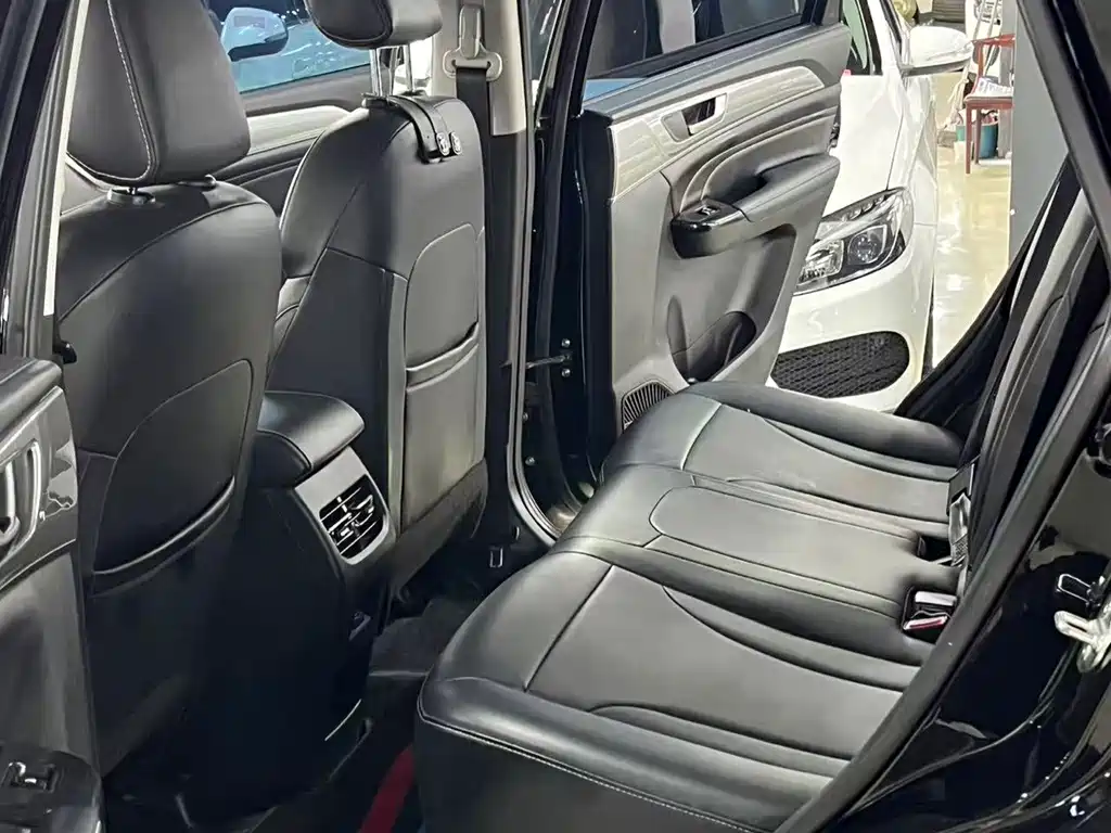 Haval M6 — миниатюра 6