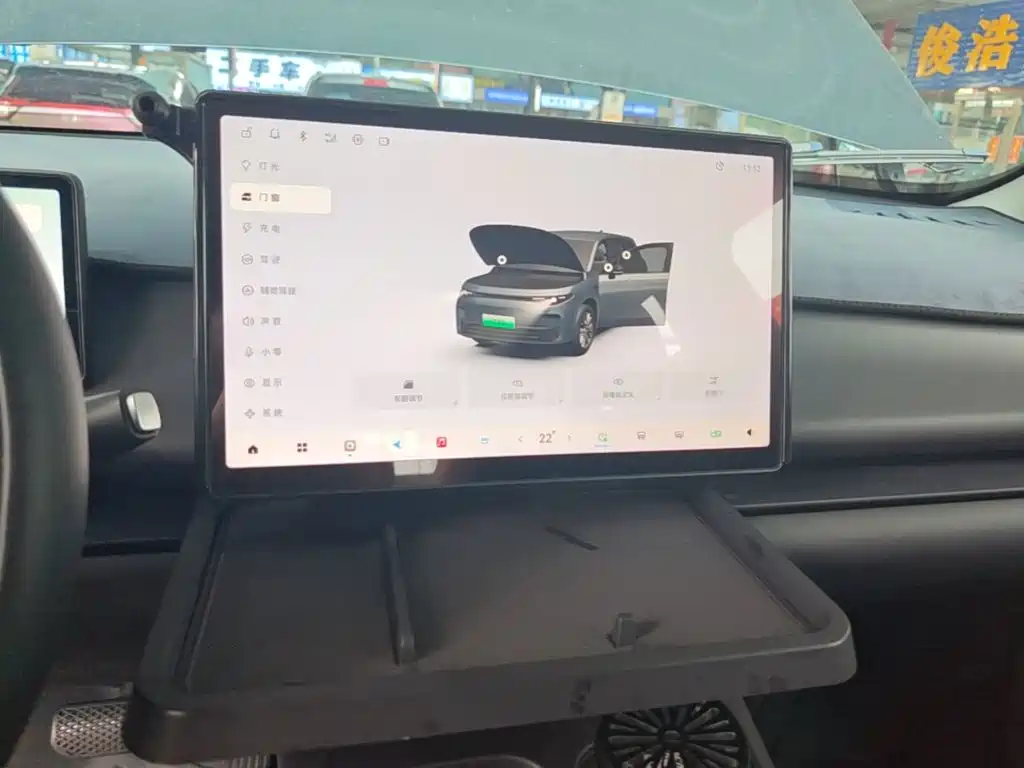Leapmotor Leapmotor C10 — миниатюра 13