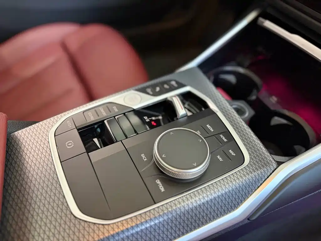 BMW 3 Series — миниатюра 10