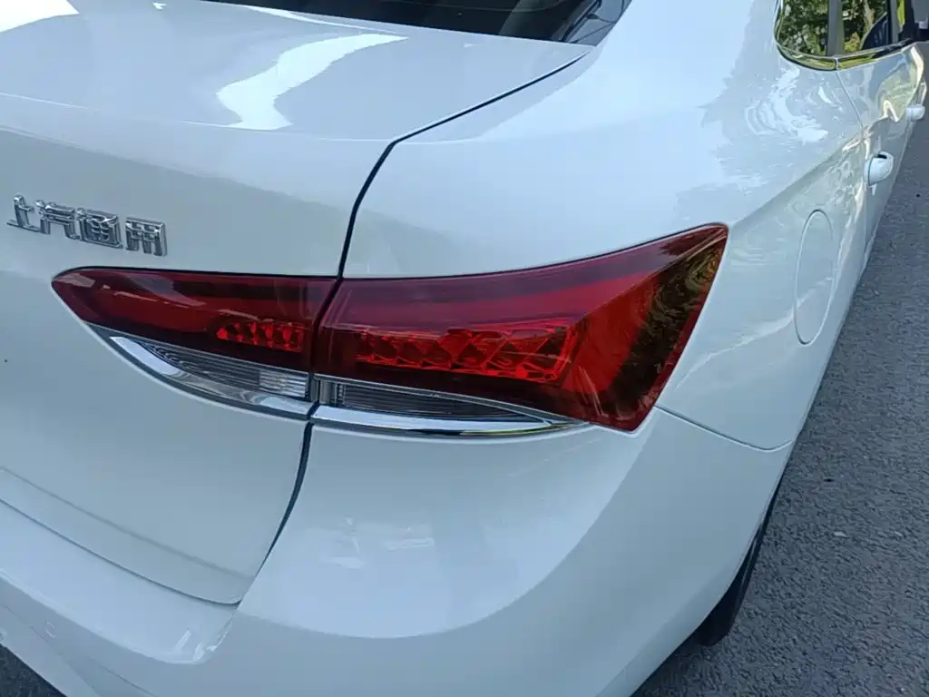 Buick Excelle — миниатюра 8