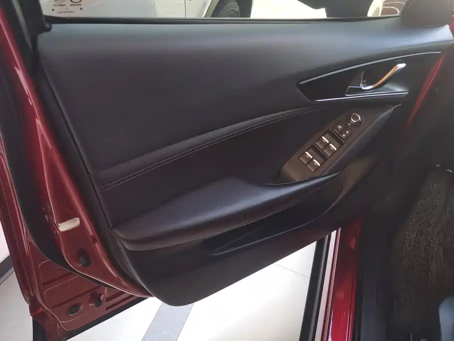 Mazda CX-4 — миниатюра 7