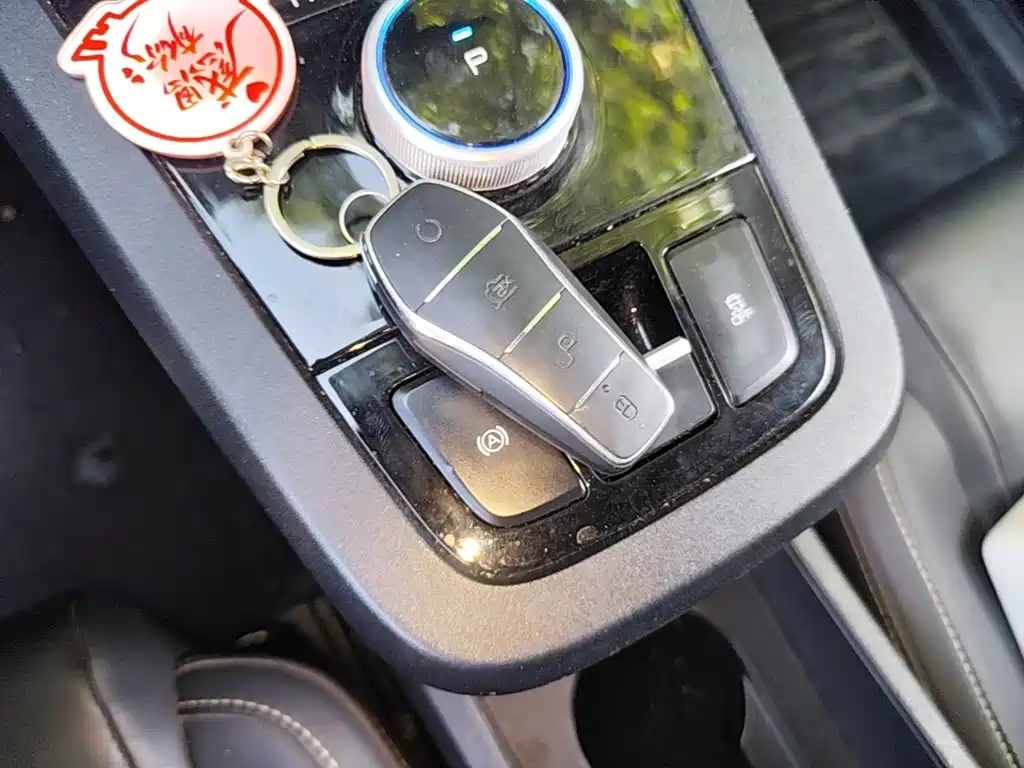 BYD e3 — миниатюра 9