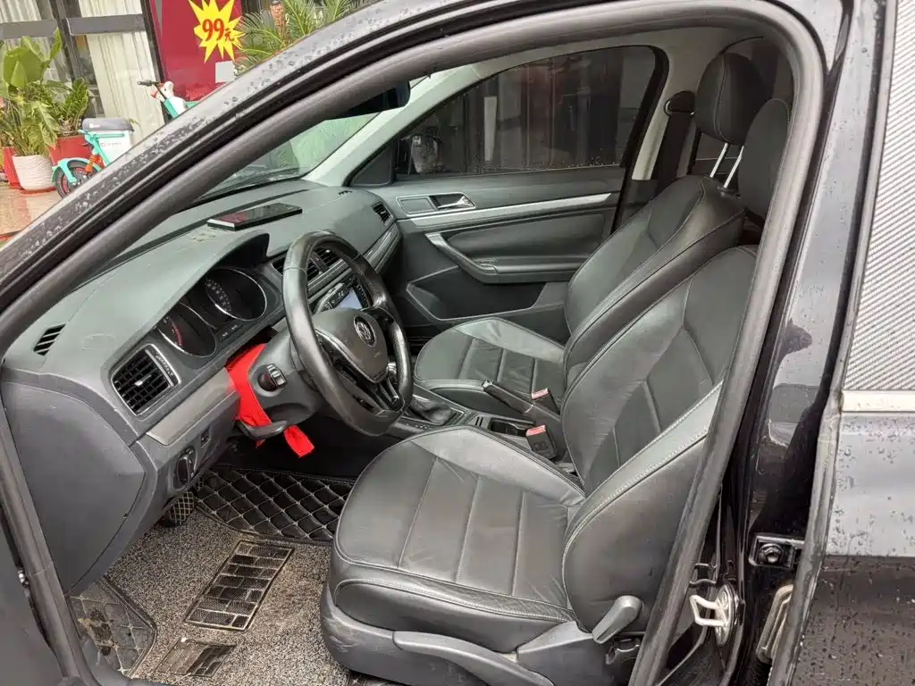 Volkswagen Lavida — миниатюра 10