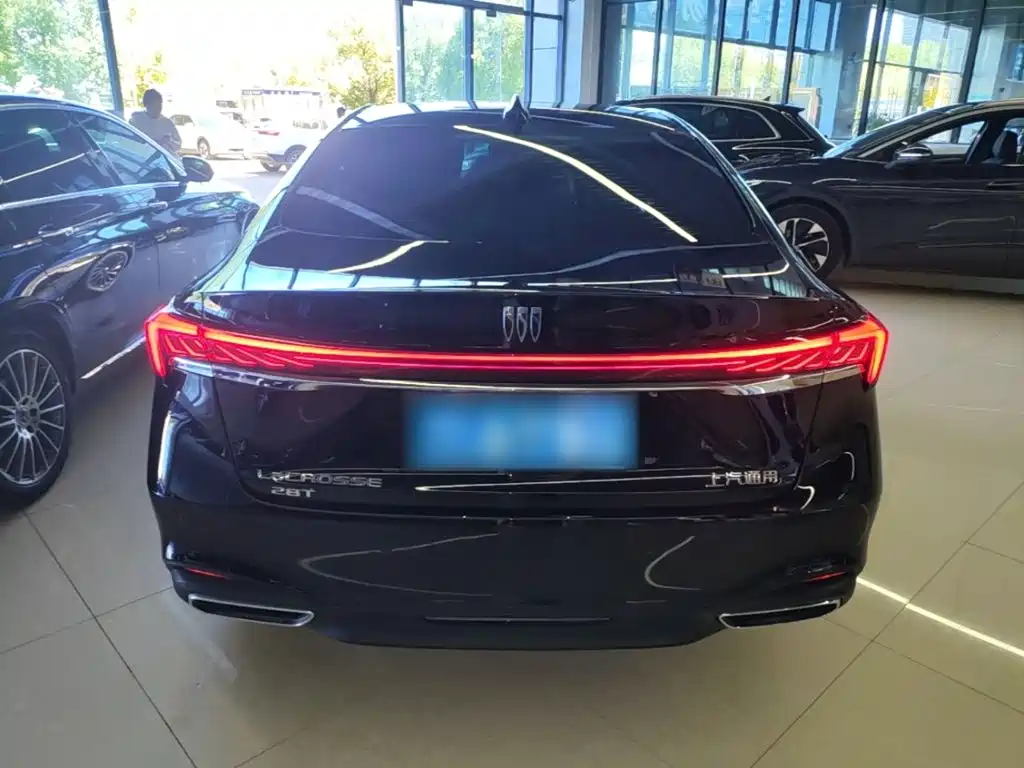 Buick LaCrosse — миниатюра 6