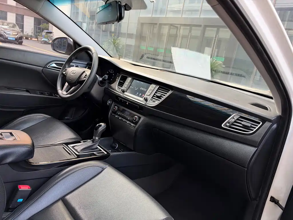 Hyundai Mistra — миниатюра 13