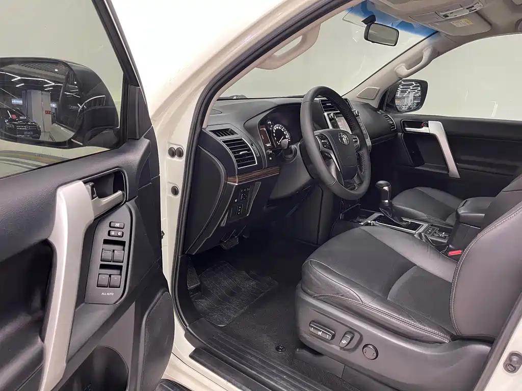 Toyota Prado — миниатюра 15