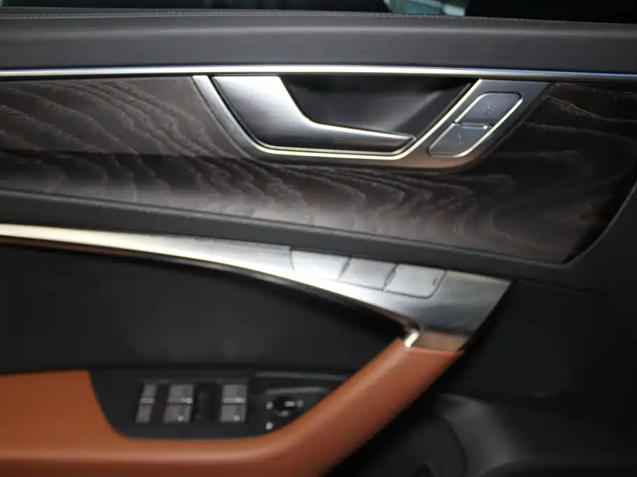 Audi A6L — миниатюра 15
