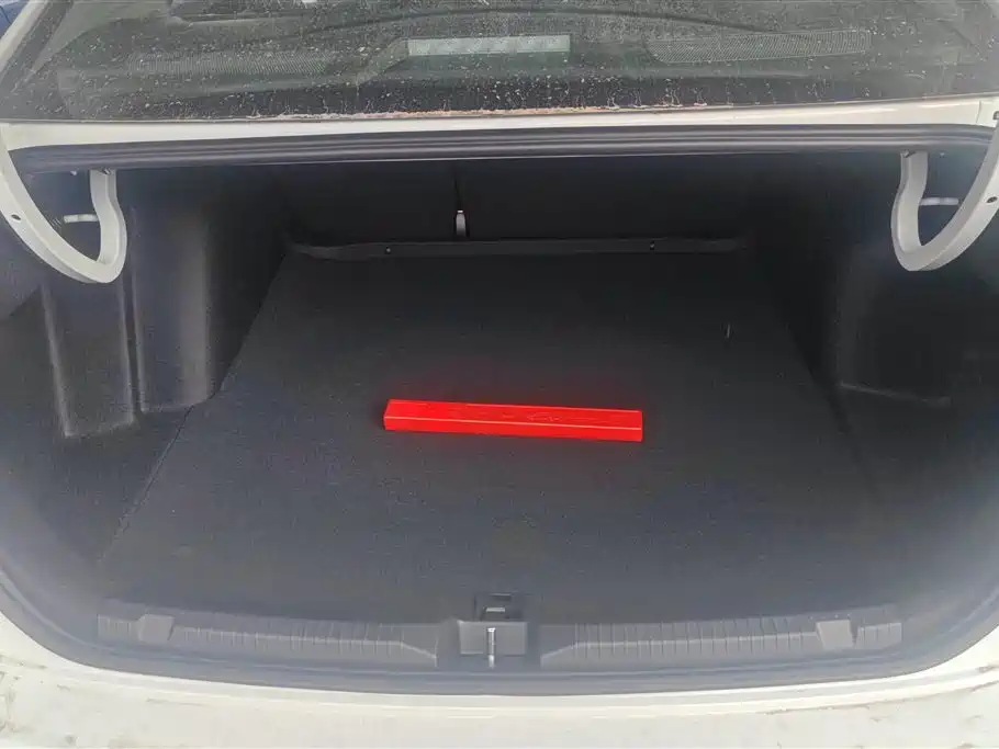 Volkswagen Bora 2025 200TSI DSG