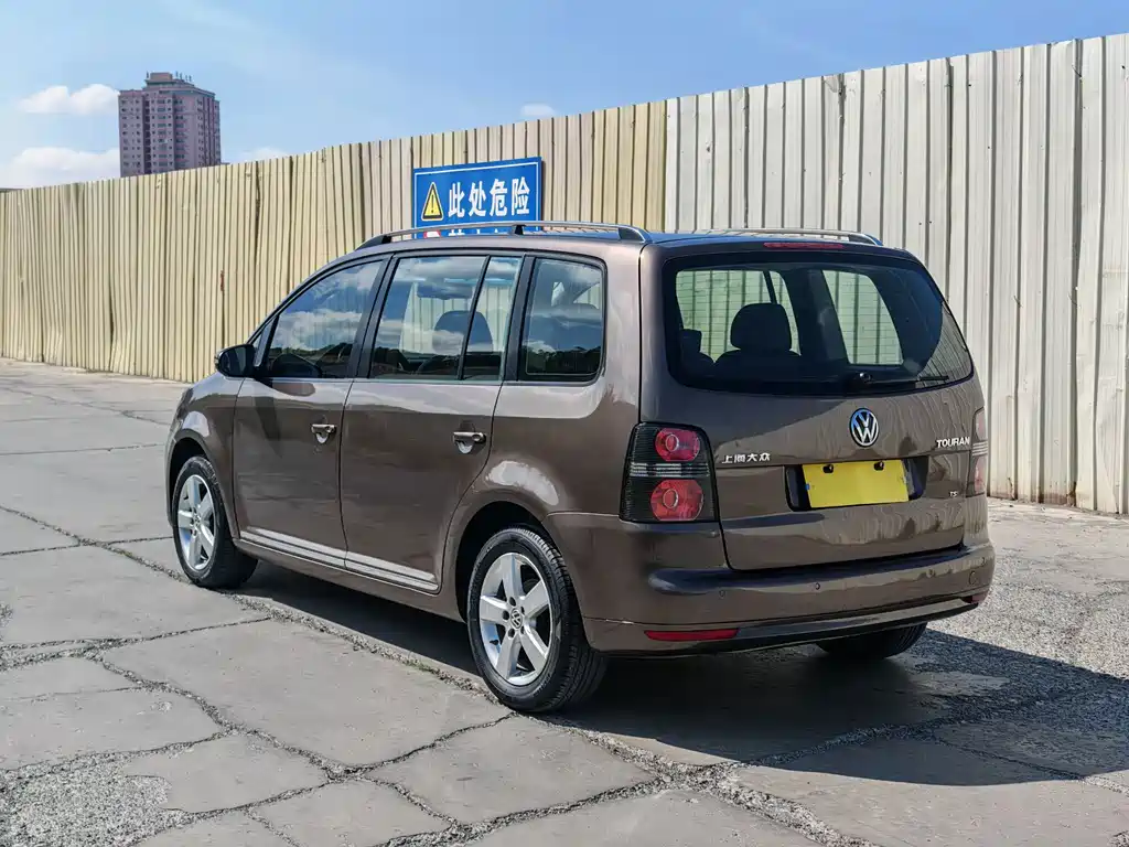 Volkswagen Touran — миниатюра 7