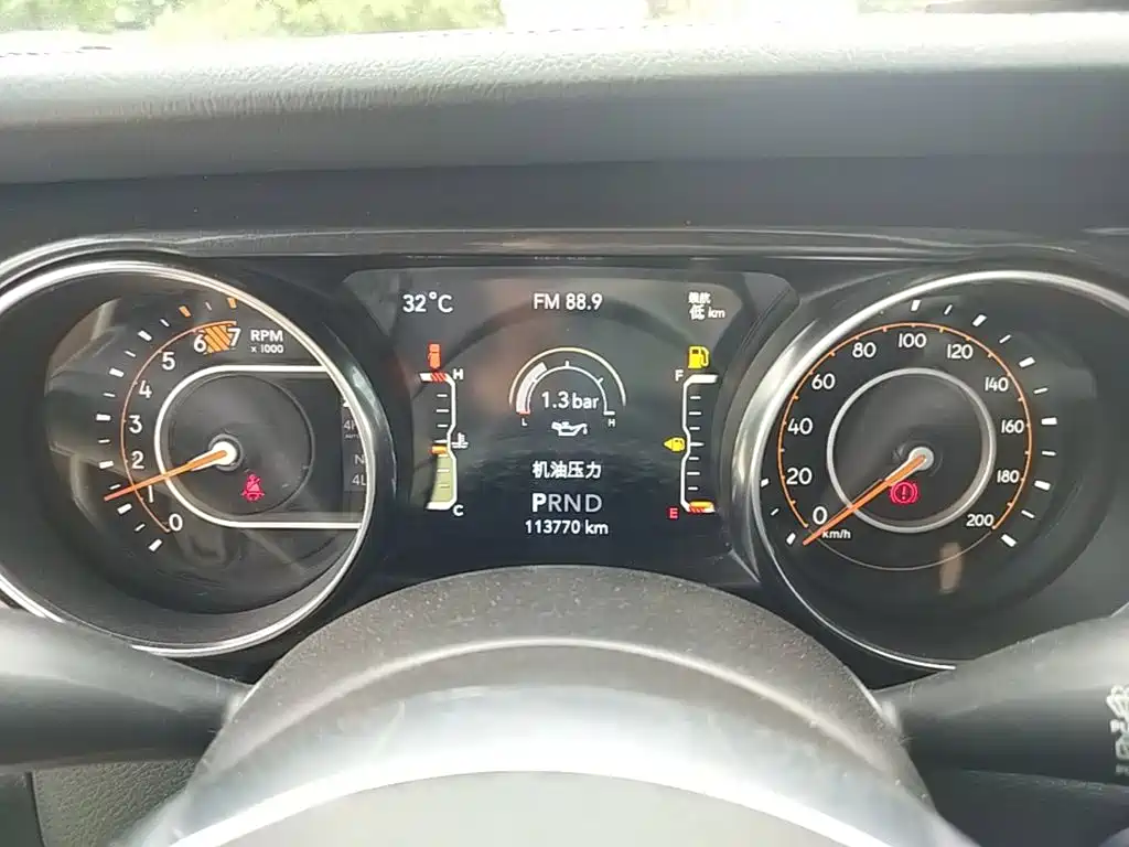 Jeep Wrangler — миниатюра 12