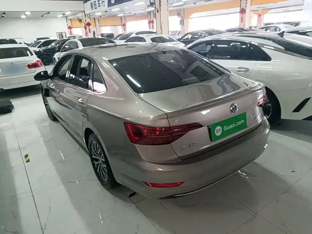 Volkswagen Sagitar — миниатюра 5