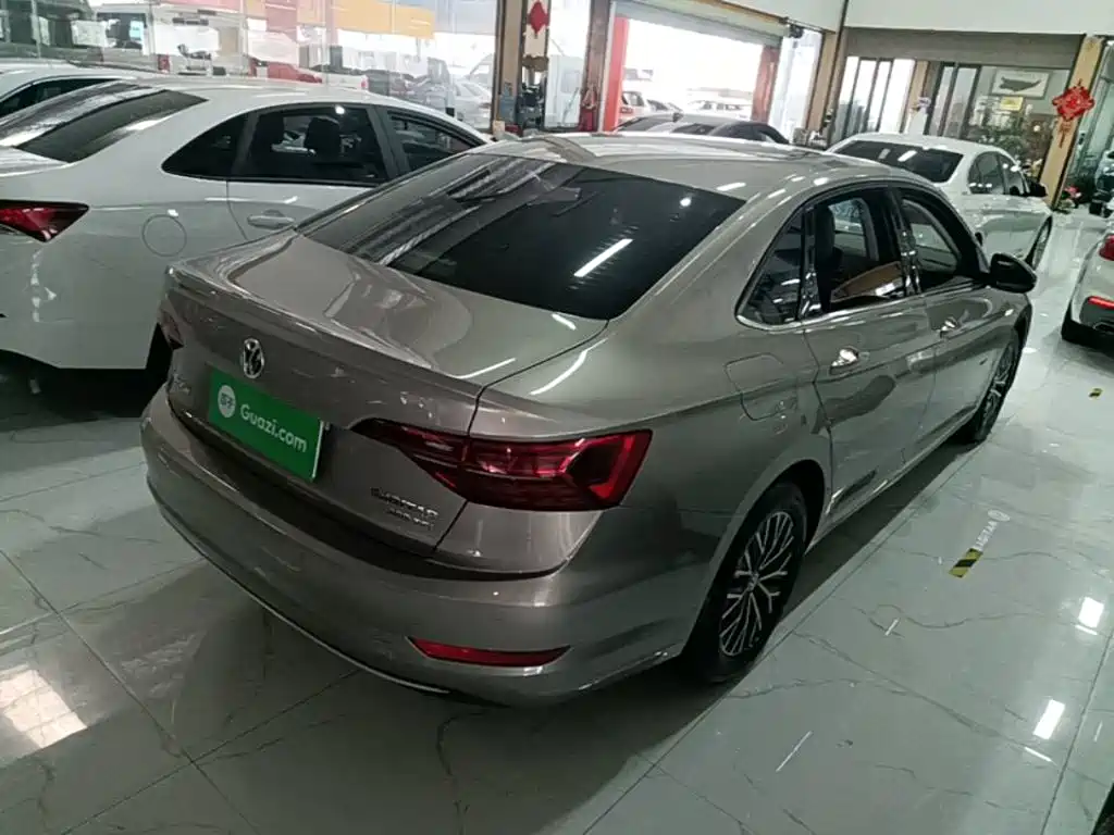 Volkswagen Sagitar — миниатюра 7