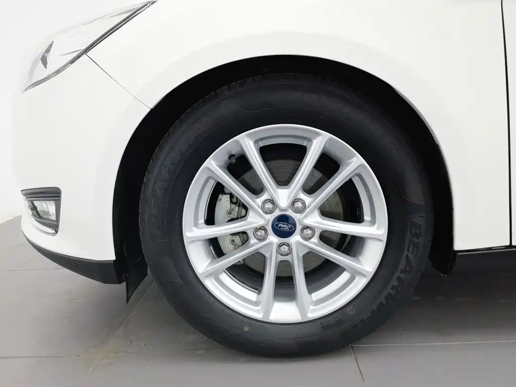 Ford Focus — миниатюра 17