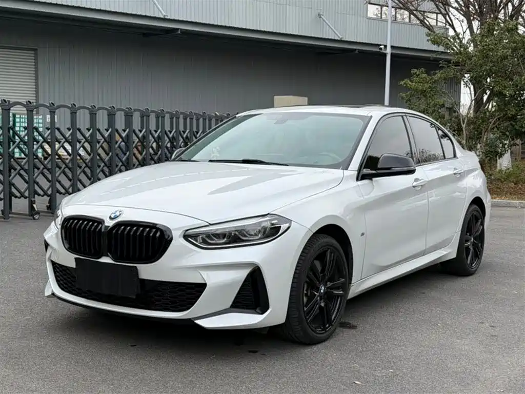 BMW 1 Series 2022