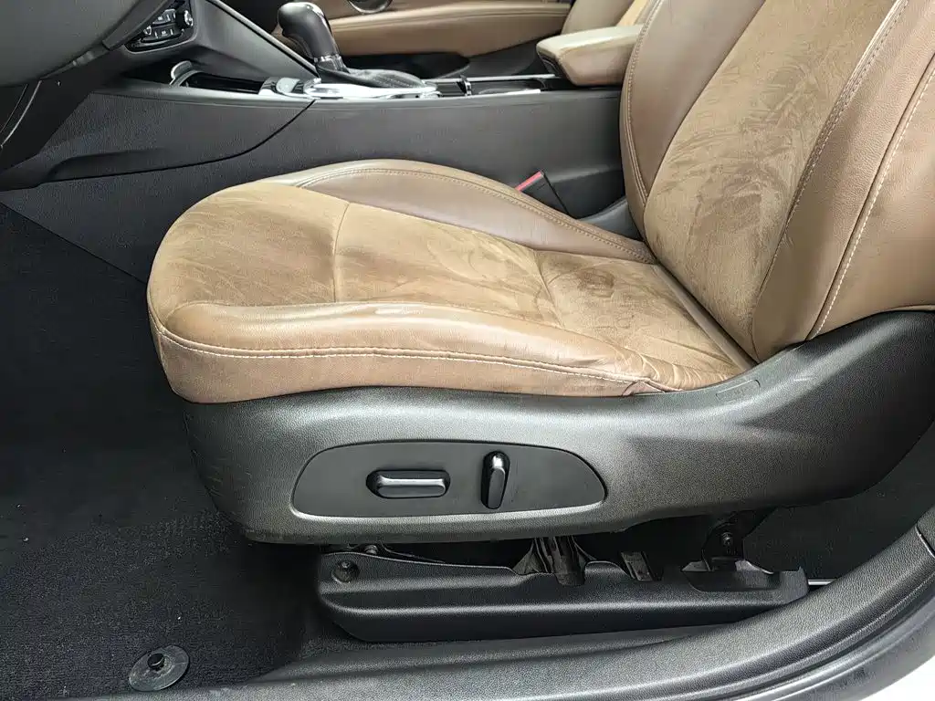 Buick Regal — миниатюра 20