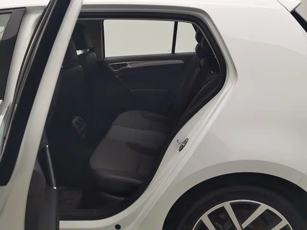 Volkswagen Golf — миниатюра 15