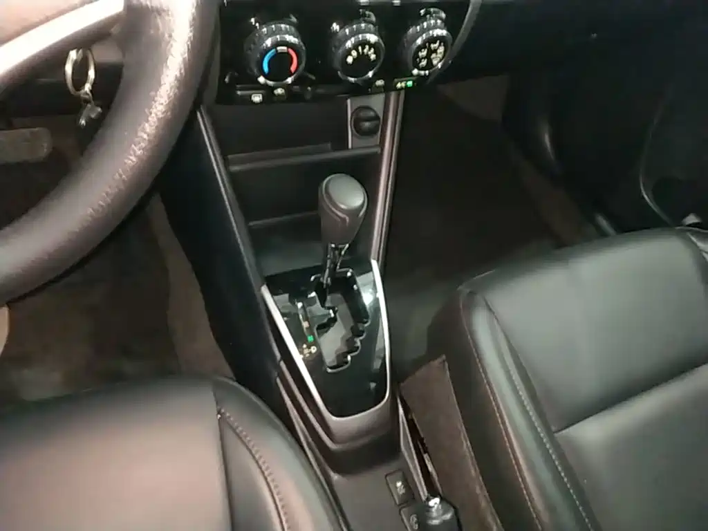 Toyota Yaris L — миниатюра 14