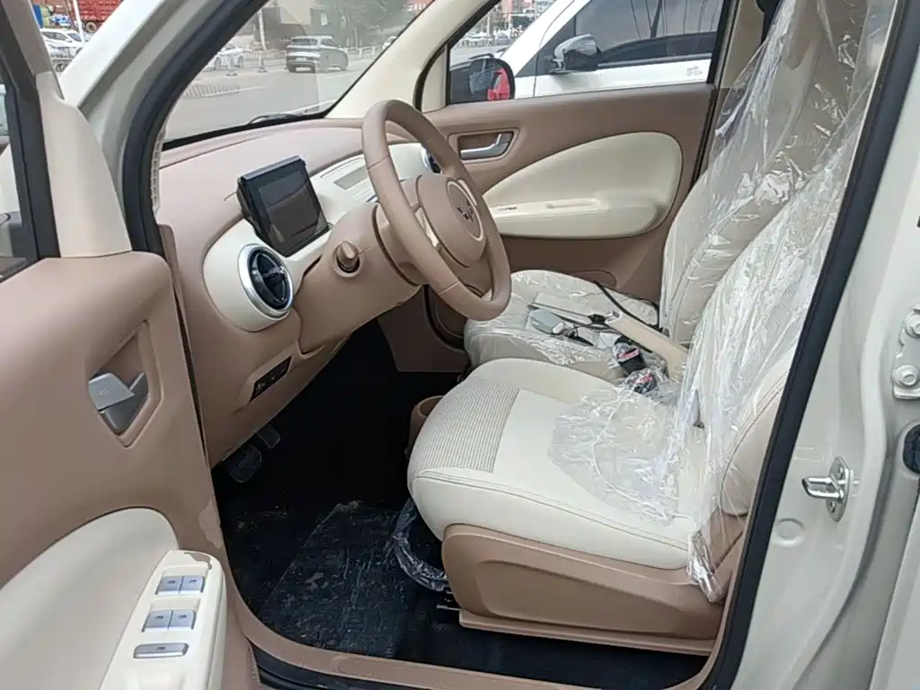 Wuling MINIEV — миниатюра 15