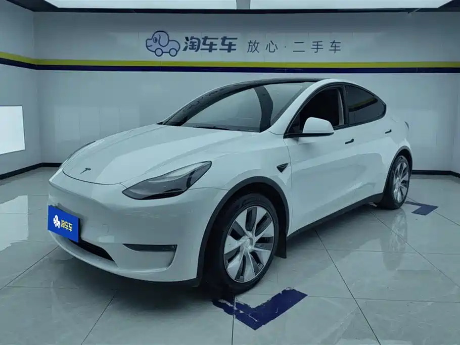 Tesla Model Y 2022