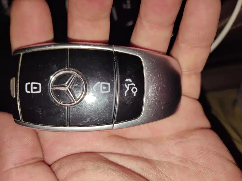 Mercedes-Benz E-Class — миниатюра 12