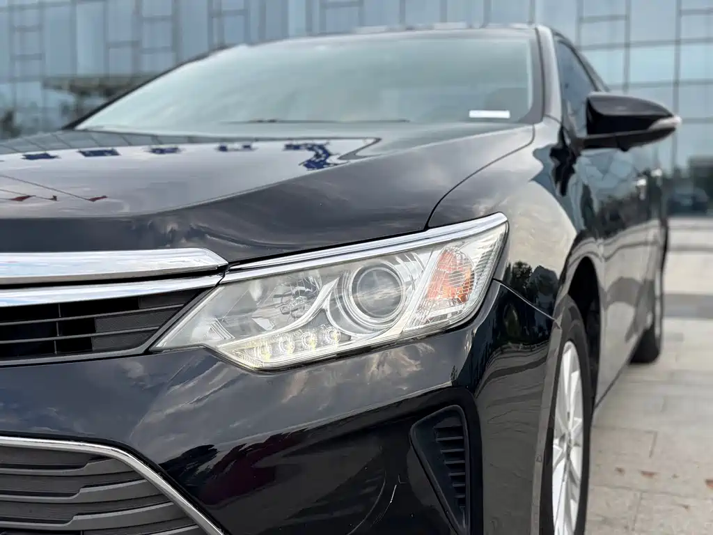 Toyota Camry 2015 2.0G Lead
