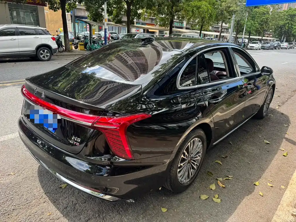 Hongqi Hongqi H5 — миниатюра 13