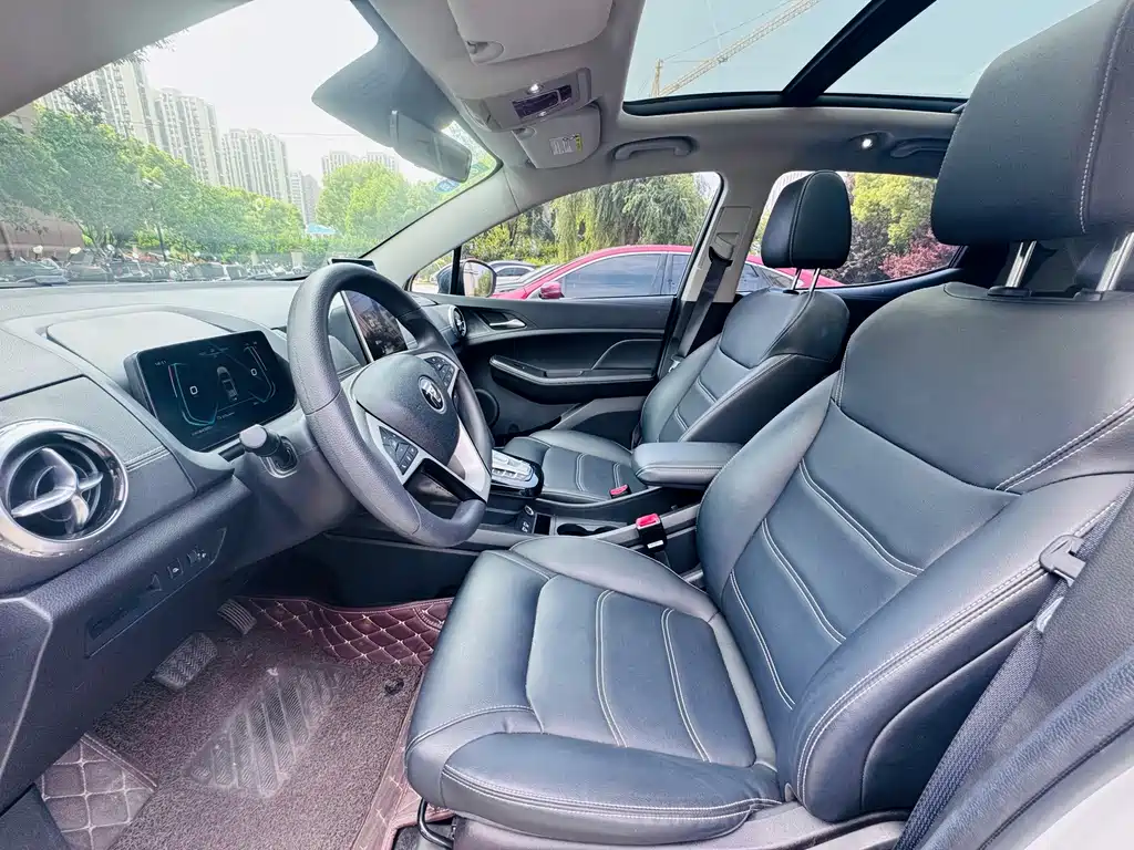 BYD Yuan EV — миниатюра 11