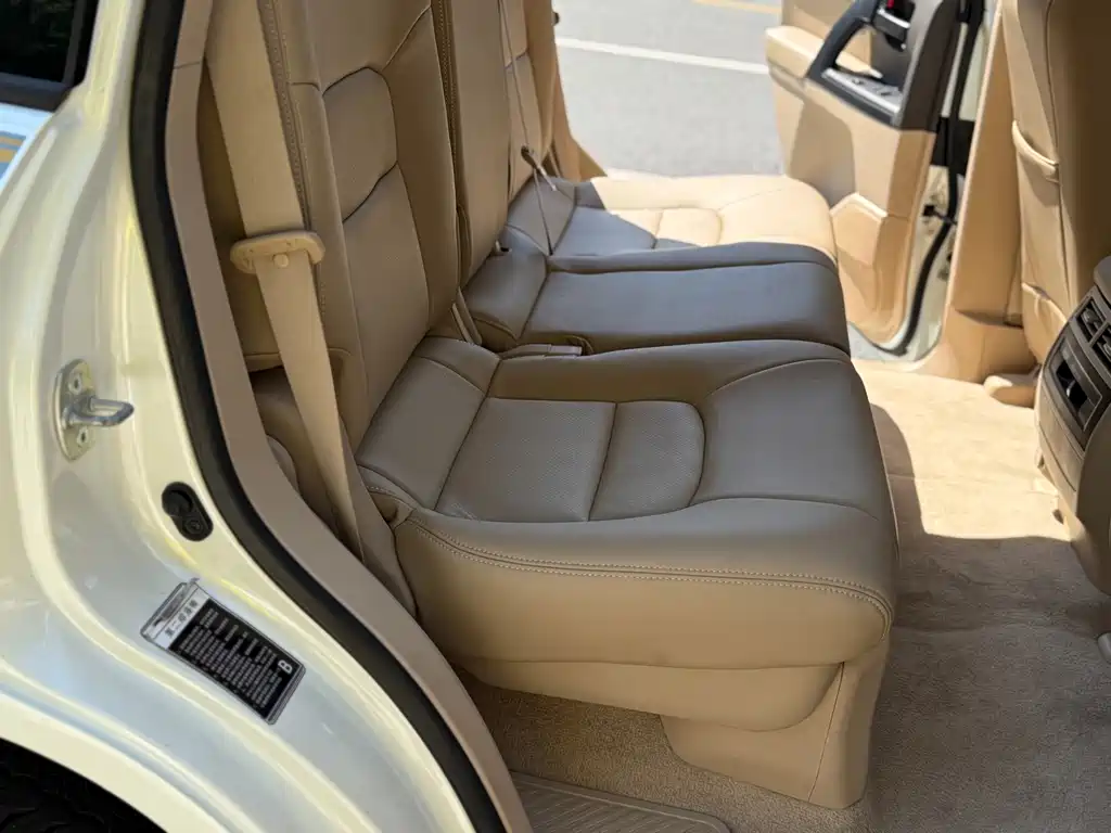 Toyota Land Cruiser — миниатюра 13