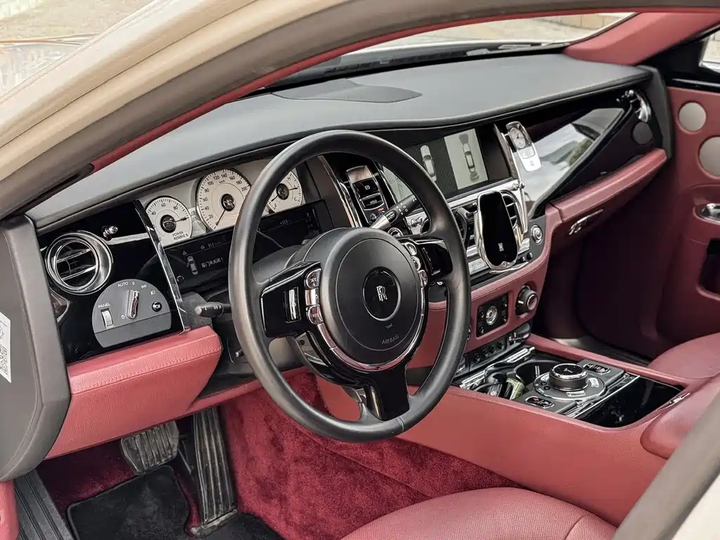 Rolls-Royce Ghost — миниатюра 5