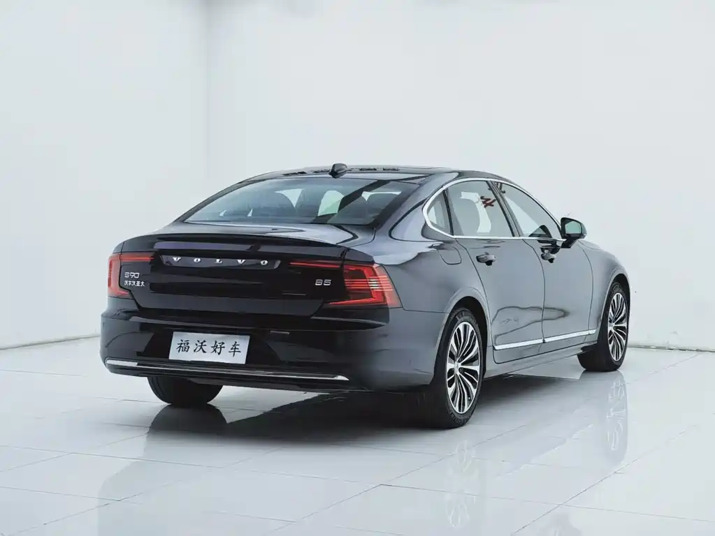 Volvo S90 — миниатюра 31