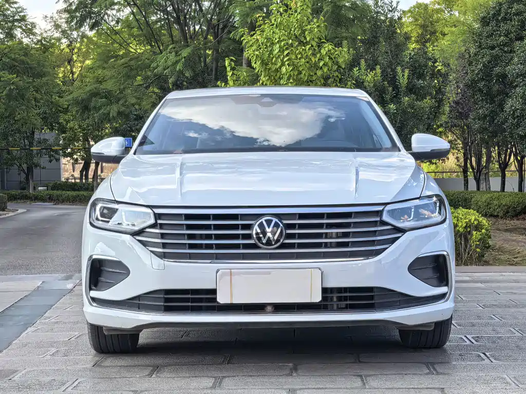 Volkswagen Lavida — миниатюра 2