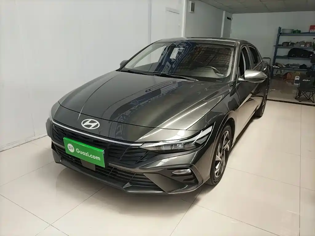 Hyundai Elantra — миниатюра 2