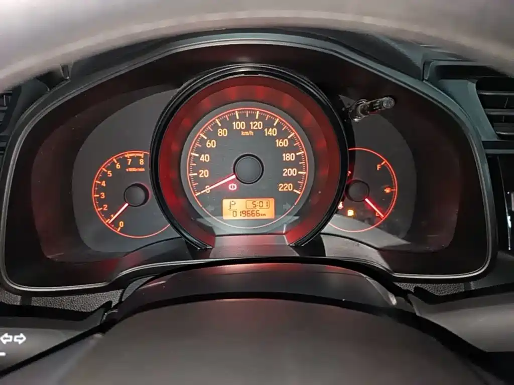 Honda Fit — миниатюра 12