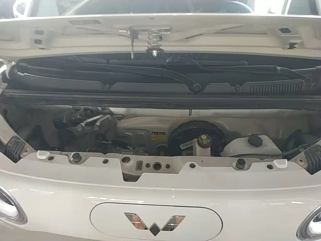 Wuling MINIEV — миниатюра 20