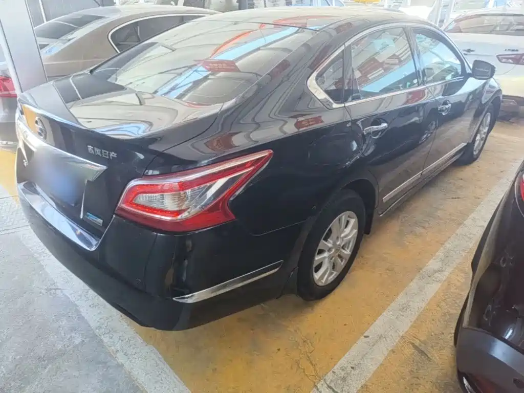 Nissan Teana — миниатюра 7