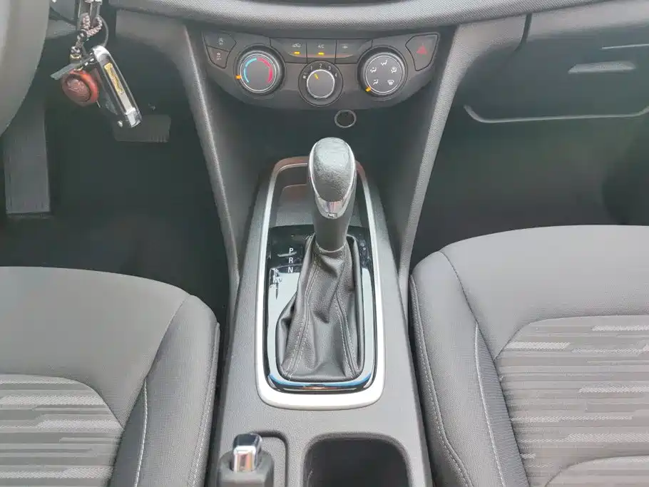 Chevrolet Cavalier — миниатюра 16