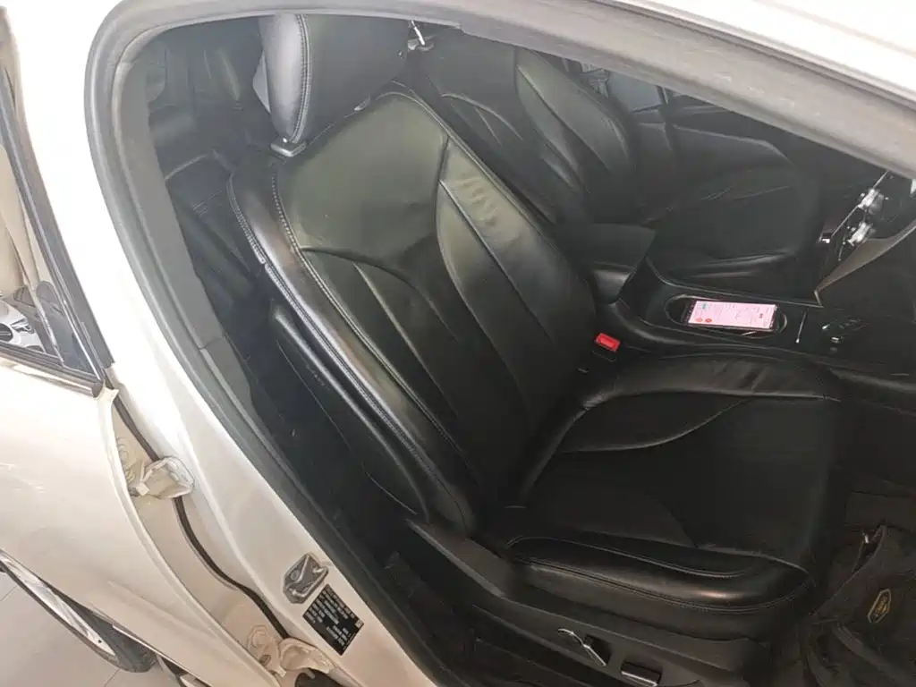 Lincoln MKC — миниатюра 25