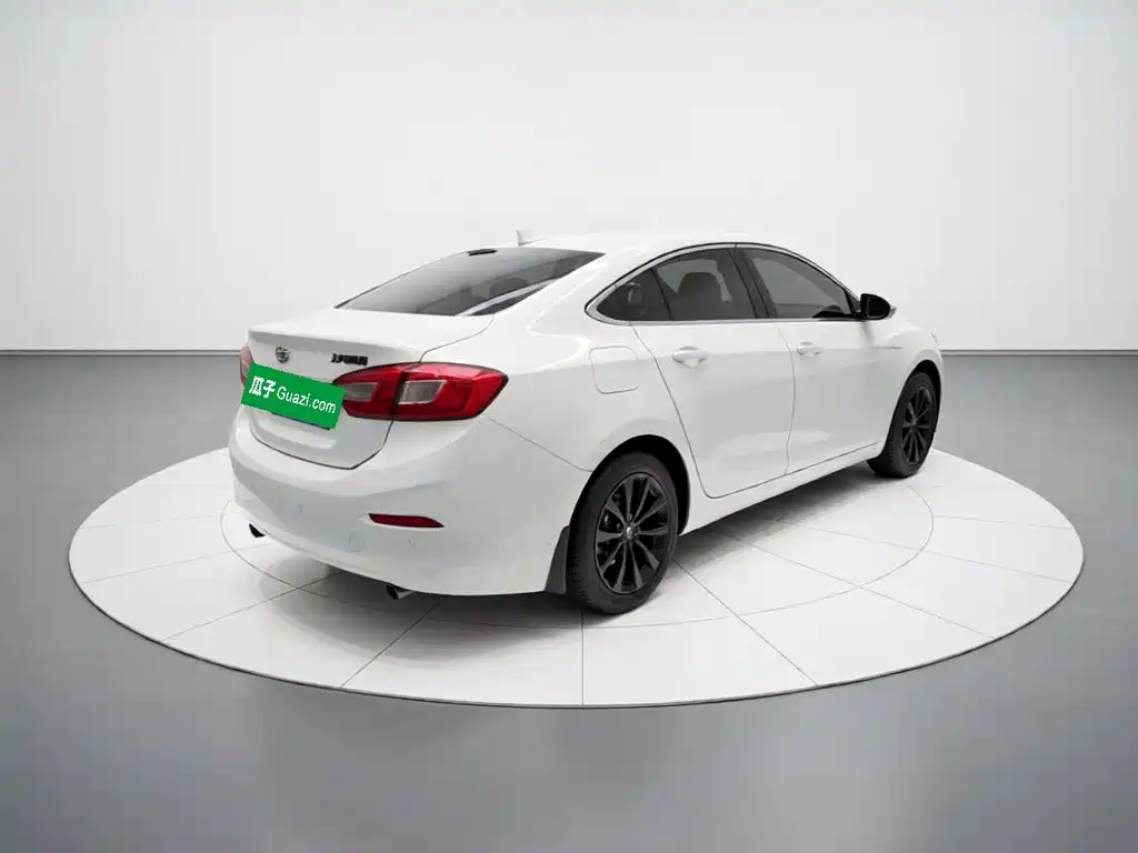 Chevrolet Cruze — миниатюра 6