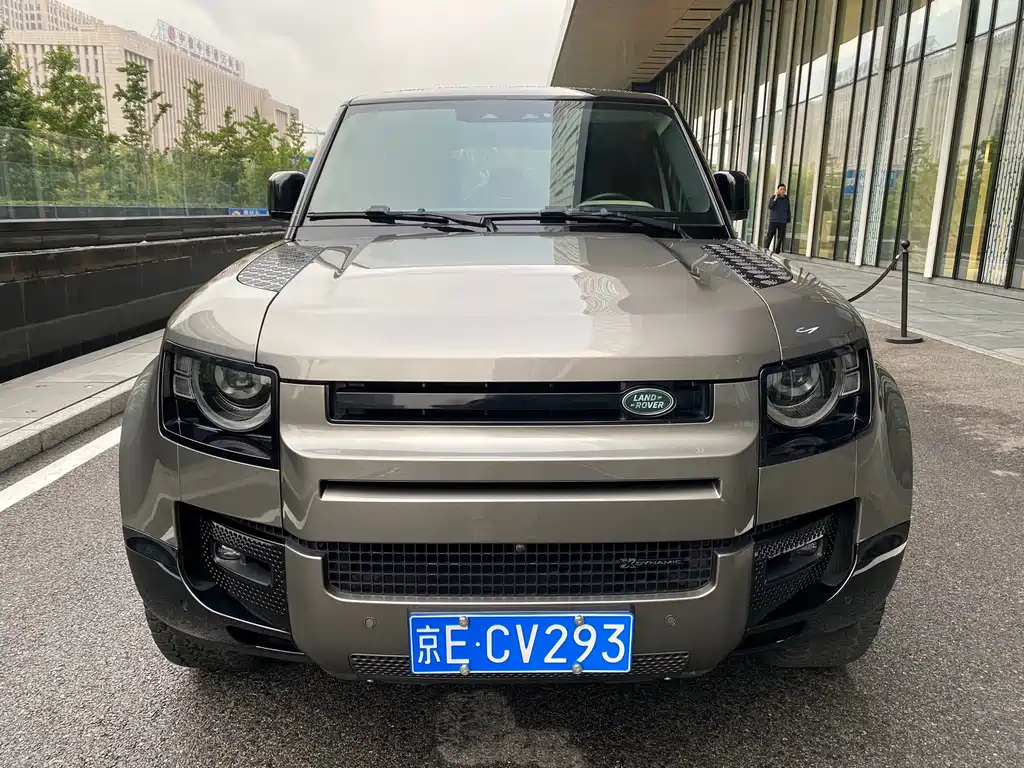 Land Rover Defender — миниатюра 6