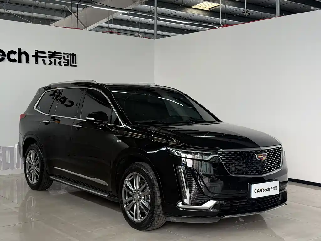Cadillac XT6 2022 2.0T мест Luxury