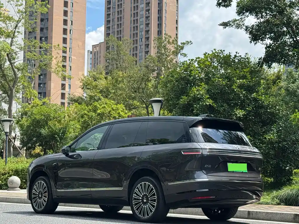 NIO ES8 — миниатюра 10