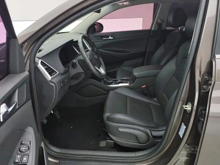 Hyundai Tucson — миниатюра 9