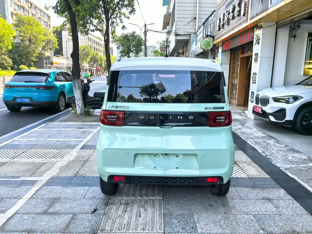 Wuling MINIEV — миниатюра 7