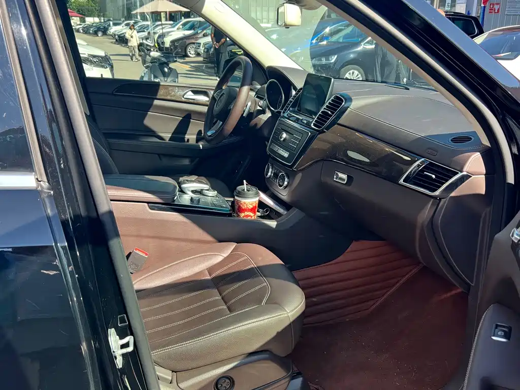 Mercedes-Benz GLS — миниатюра 15