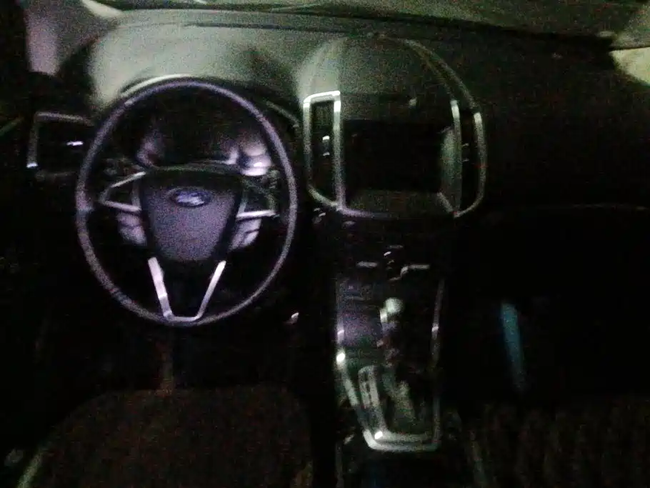 Ford Edge — миниатюра 12
