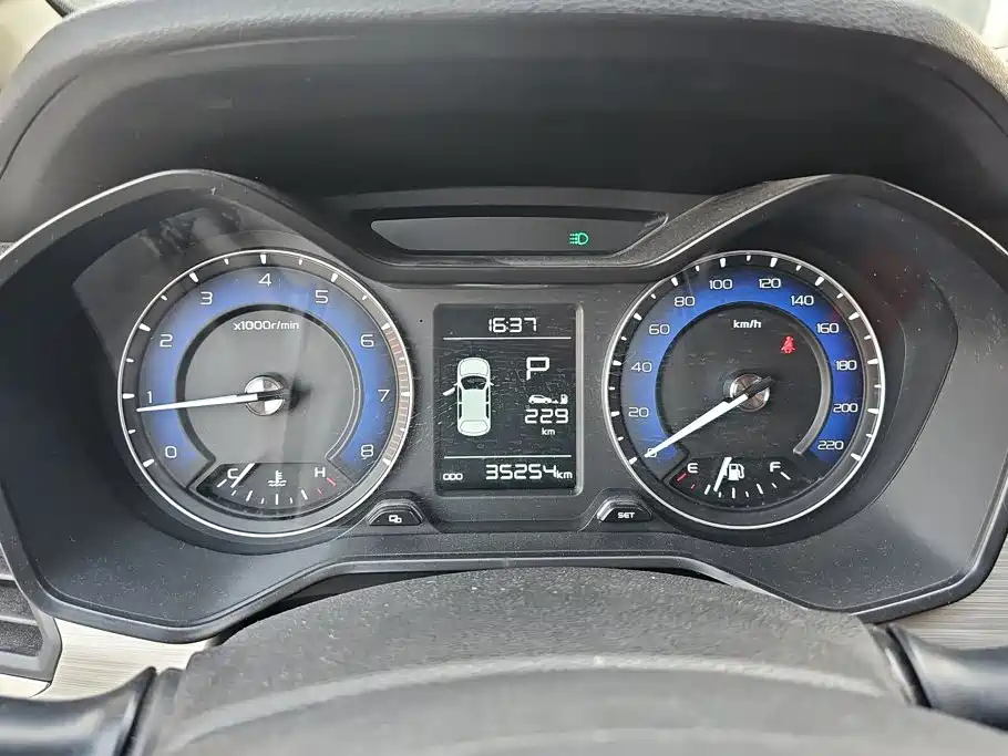 Geely Vision X3 — миниатюра 14