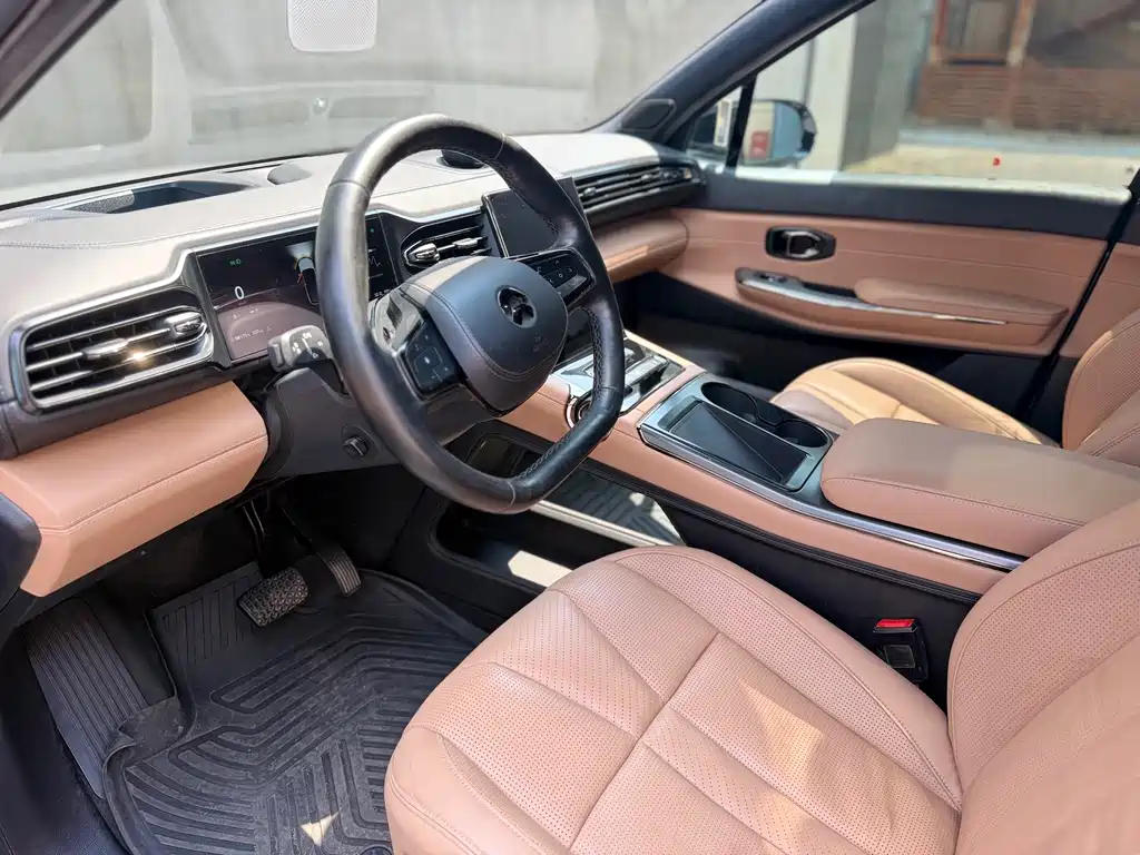 NIO ES8 — миниатюра 14