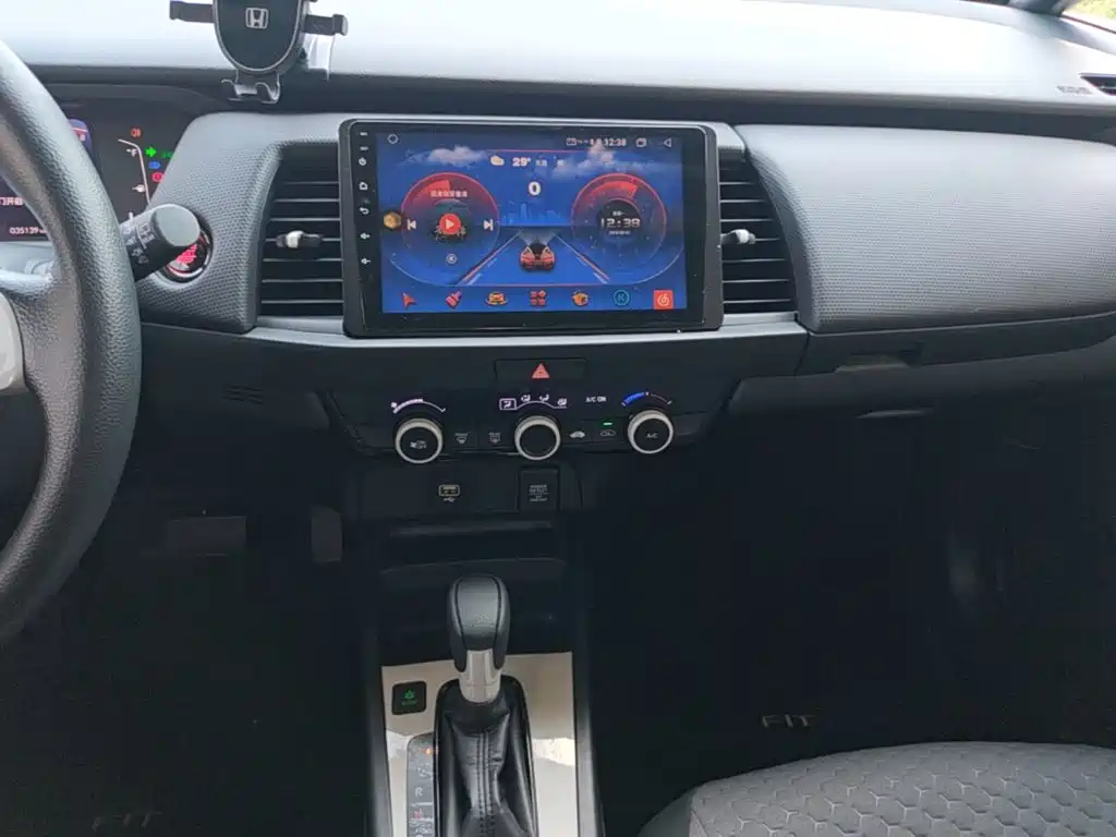 Honda Fit — миниатюра 13