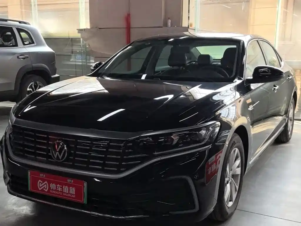 VOLKSWAGEN PASSAT NEW ENERGY
