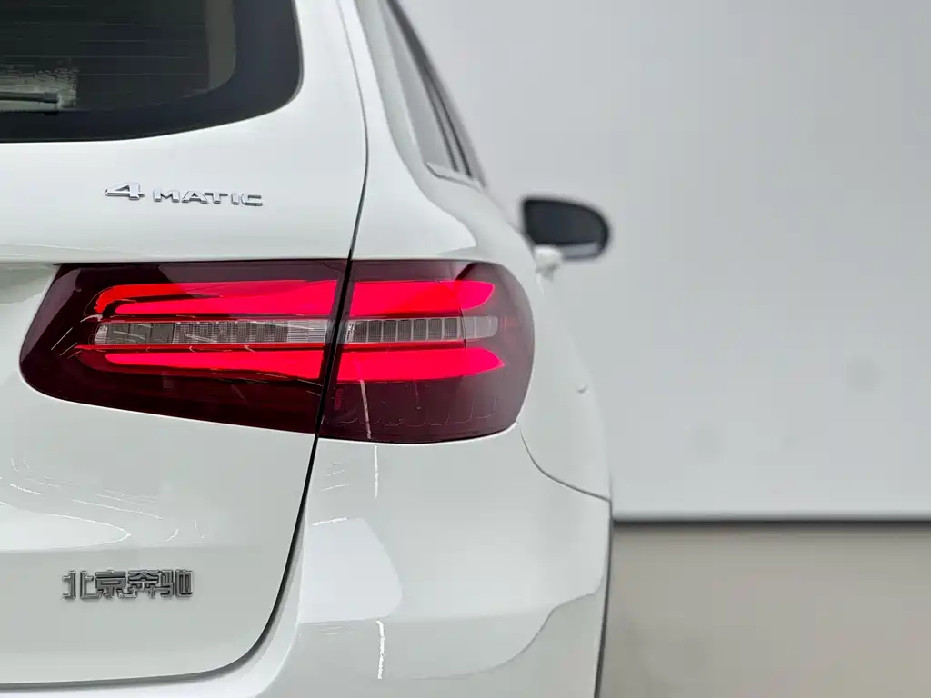 Mercedes-Benz GLC — миниатюра 12